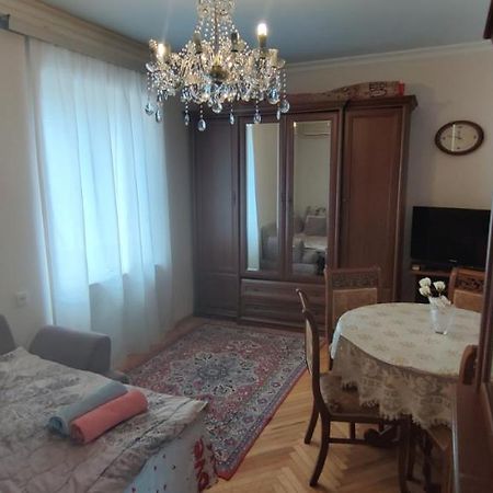 Budget One Room Apartment Baku Extérieur photo