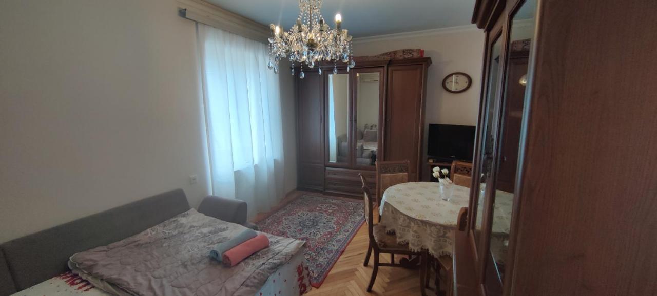 Budget One Room Apartment Baku Extérieur photo